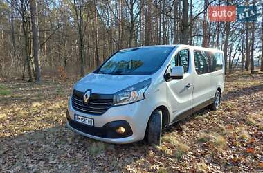 Мінівен Renault Trafic 2015 в Житомирі