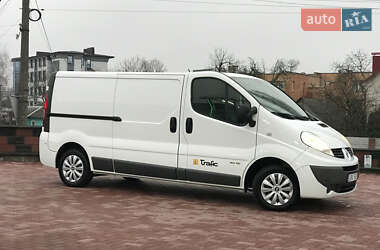 Минивэн Renault Trafic 2012 в Ровно