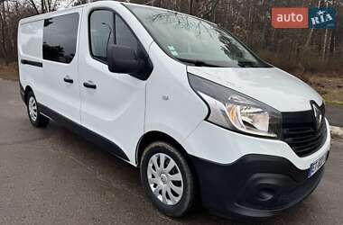 Вантажопасажирський фургон Renault Trafic 2018 в Києві