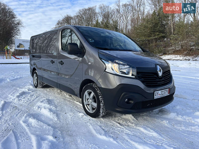 Грузовой фургон Renault Trafic 2015 в Бережанах