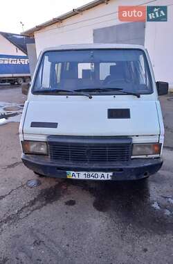 Мінівен Renault Trafic 1986 в Дрогобичі