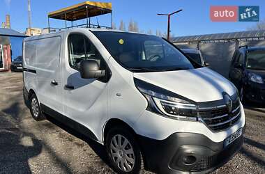 Грузовой фургон Renault Trafic 2020 в 