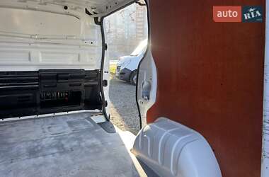 Грузовой фургон Renault Trafic 2020 в 