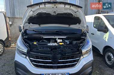 Грузовой фургон Renault Trafic 2020 в 