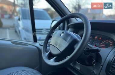 Мінівен Renault Trafic 2003 в Чернівцях