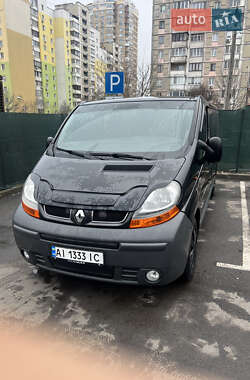 Мінівен Renault Trafic 2004 в Києві