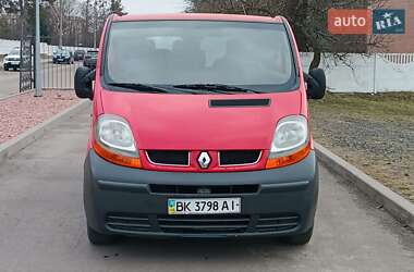 Мінівен Renault Trafic 2003 в Сарнах