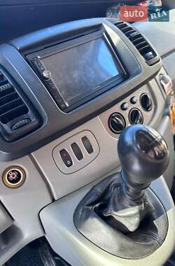 Минивэн Renault Trafic 2005 в 