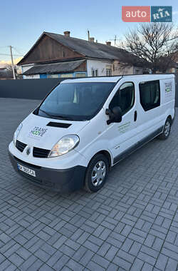 Грузопассажирский фургон Renault Trafic 2013 в Ровно