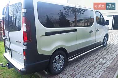 Минивэн Renault Trafic 2015 в 