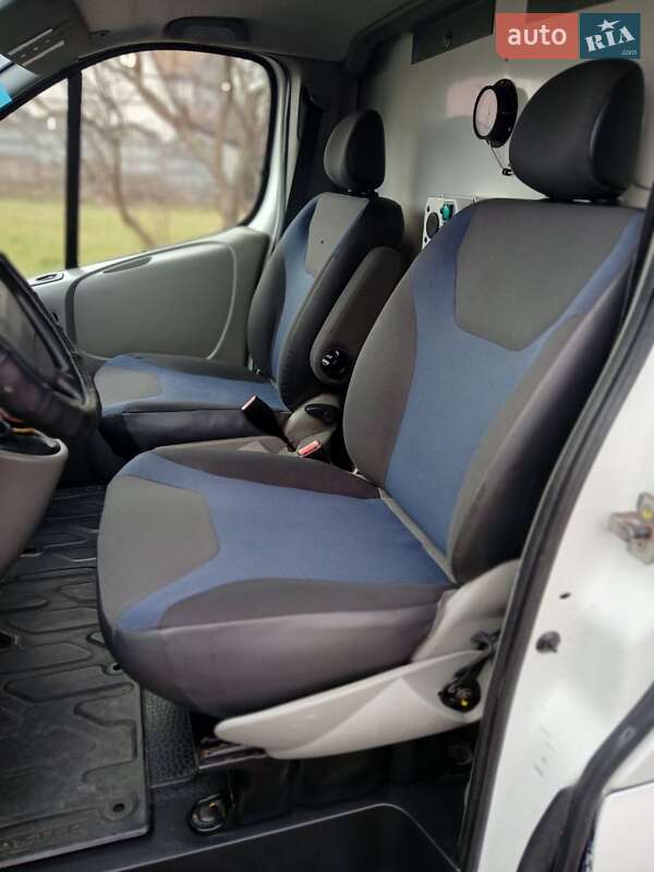 Грузовой фургон Renault Trafic 2013 в Бердичеве фото 43 Грузовой фургон Renault Trafic 2013 в Бердичеве