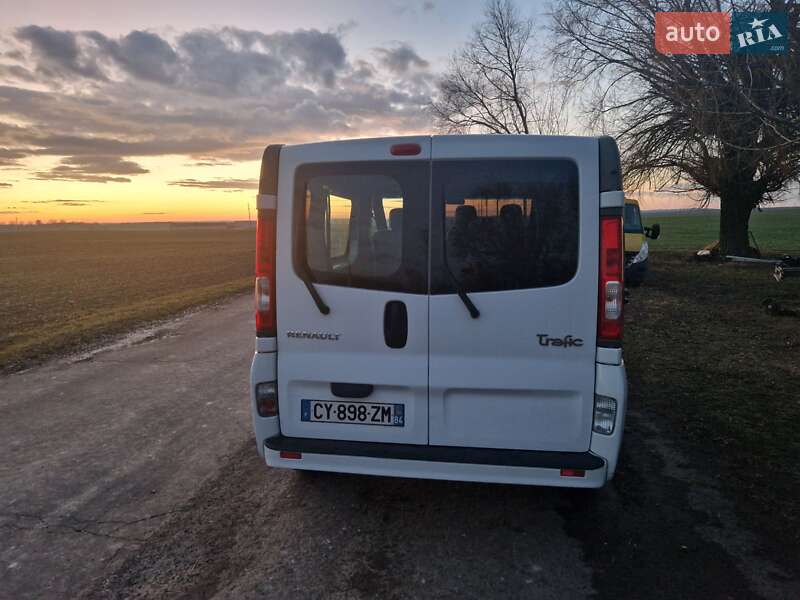 Минивэн Renault Trafic 2013 в Луцке фото 23 Минивэн Renault Trafic 2013 в Луцке