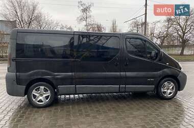 Мінівен Renault Trafic 2005 в Миколаєві