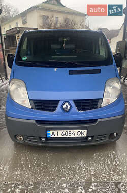 Грузовой фургон Renault Trafic 2007 в Сквире