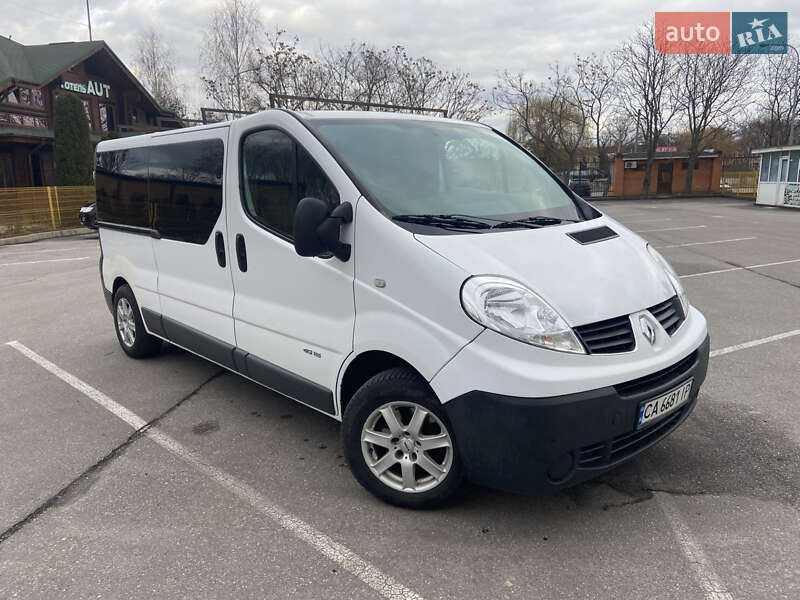 Мінівен Renault Trafic 2014 в 