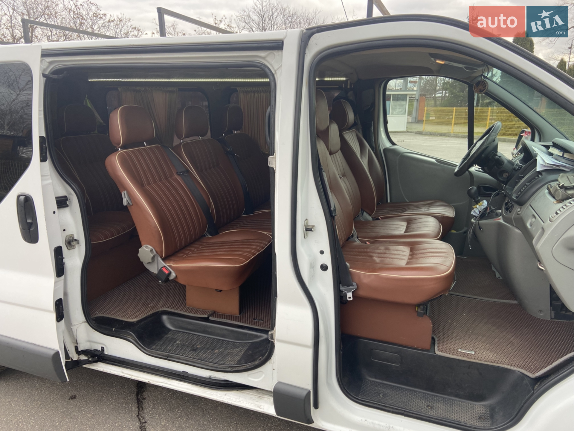 2014 Renault Trafic - мініатюра 11
