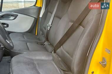 Грузовой фургон Renault Trafic 2017 в 