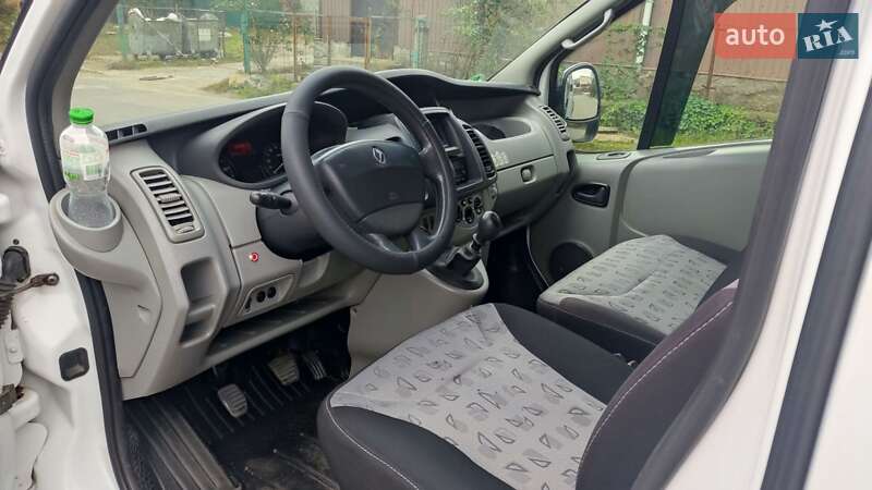 Минивэн Renault Trafic 2011 в Умани