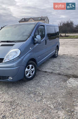 Мінівен Renault Trafic 2011 в 