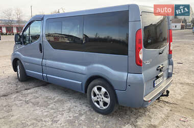 Мінівен Renault Trafic 2011 в 