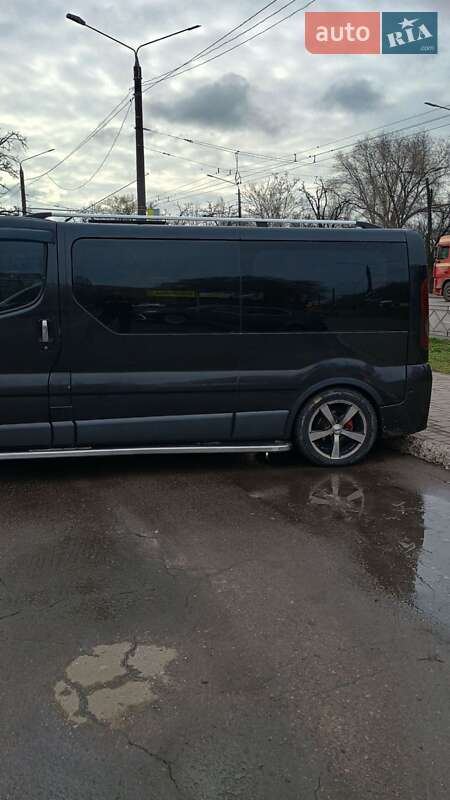 Минивэн Renault Trafic 2010 в Братском фото 3 Минивэн Renault Trafic 2010 в Братском