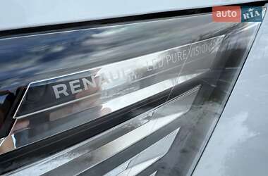 Грузовой фургон Renault Trafic 2024 в 