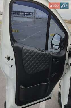 Минивэн Renault Trafic 2003 в 