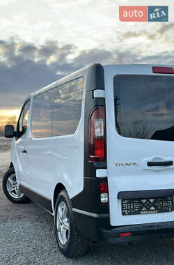 Минивэн Renault Trafic 2015 в Дубно