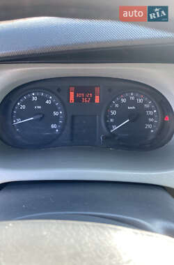 Грузовой фургон Renault Trafic 2009 в  фото 13 Грузовой фургон Renault Trafic 2009 в