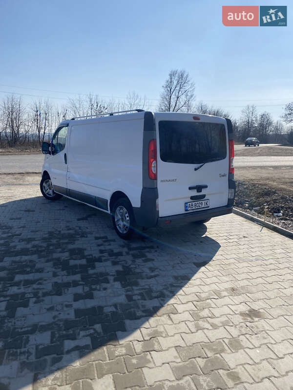 Вантажний фургон Renault Trafic 2009 в Бару