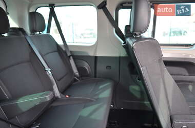 Мінівен Renault Trafic 2021 в 