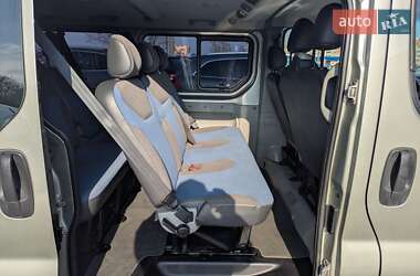 Мінівен Renault Trafic 2011 в Рівному