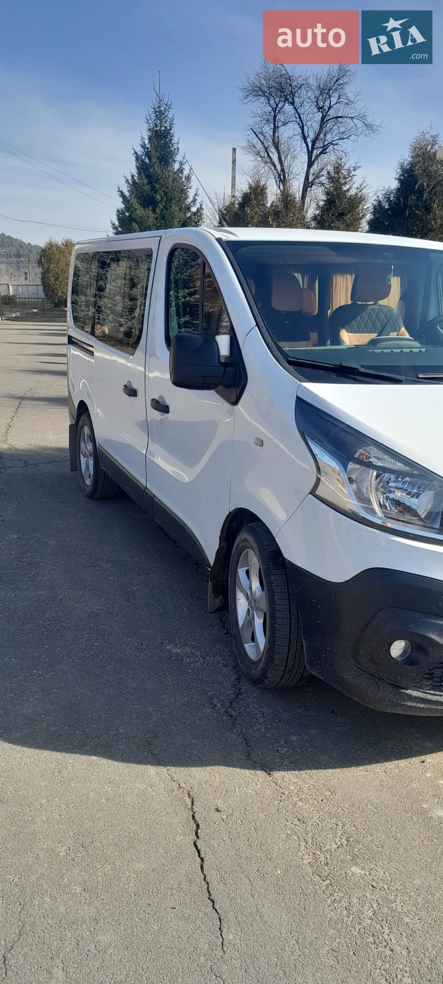 2015 Renault Trafic - мініатюра 3