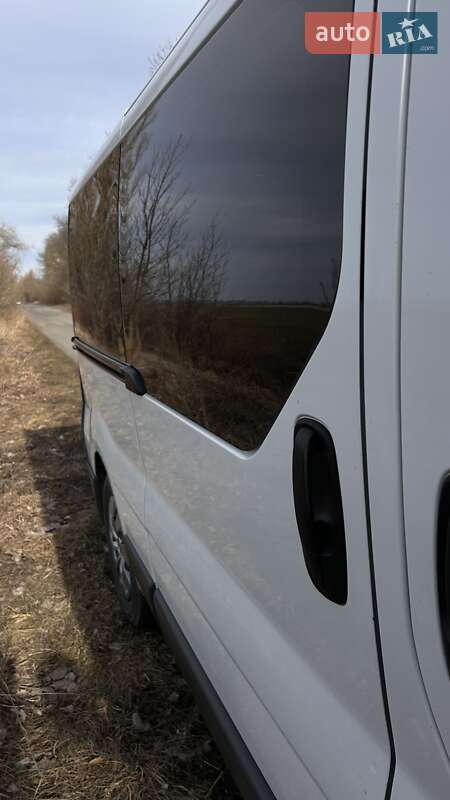 Минивэн Renault Trafic 2014 в Казатине