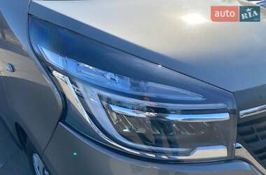 Минивэн Renault Trafic 2020 в 