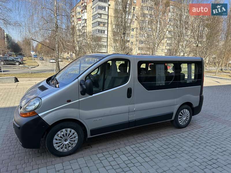 Минивэн Renault Trafic 2004 в Луцке