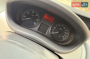 Грузовой фургон Renault Trafic 2013 в 