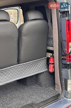 Минивэн Renault Trafic 2010 в 