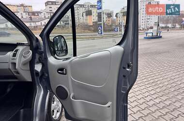 Минивэн Renault Trafic 2010 в 