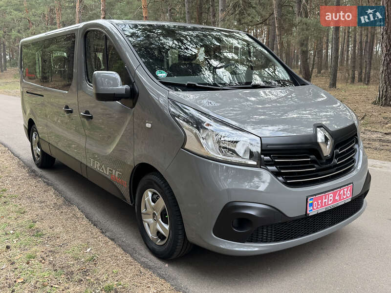 Минивэн Renault Trafic 2017 в Киеве