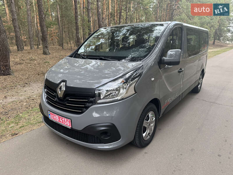 Минивэн Renault Trafic 2017 в Киеве