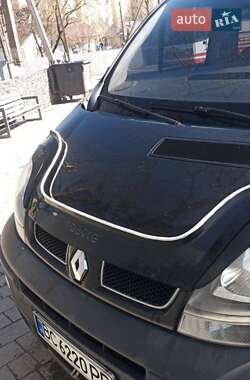 Мінівен Renault Trafic 2005 в Івано-Франківську