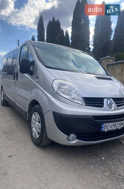 Мінівен Renault Trafic 2013 в 