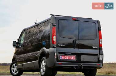 Минивэн Renault Trafic 2014 в 
