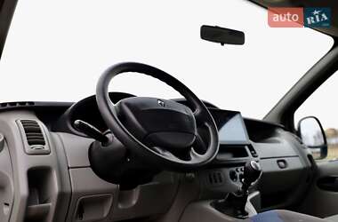 Минивэн Renault Trafic 2014 в 