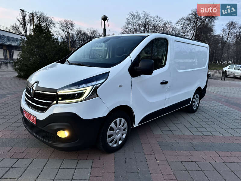 Грузовой фургон Renault Trafic 2021 в 
