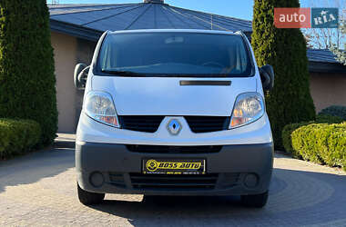Мінівен Renault Trafic 2013 в 