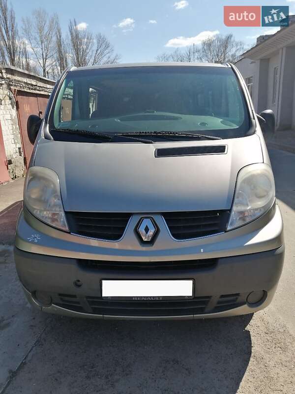 Минивэн Renault Trafic 2012 в Чернигове