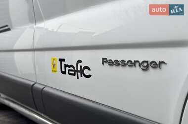 Минивэн Renault Trafic 2014 в 
