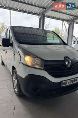 Грузовой фургон Renault Trafic 2015 в 